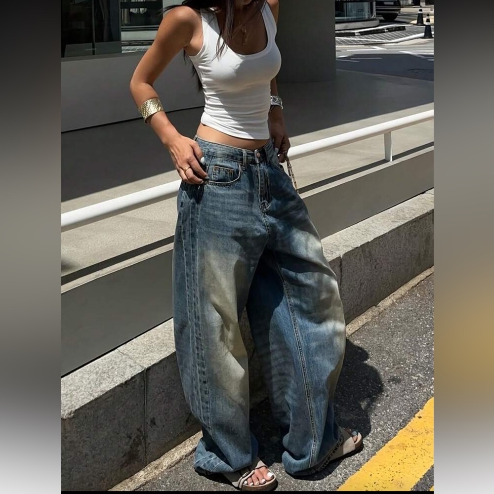 Dark Blue Denim Wide-Leg Jeans with distressed detail medium - Picture 6 of 9